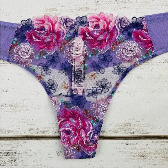 Victoria’s Secret Floral Lace Thong Medium - Picture 3 of 7